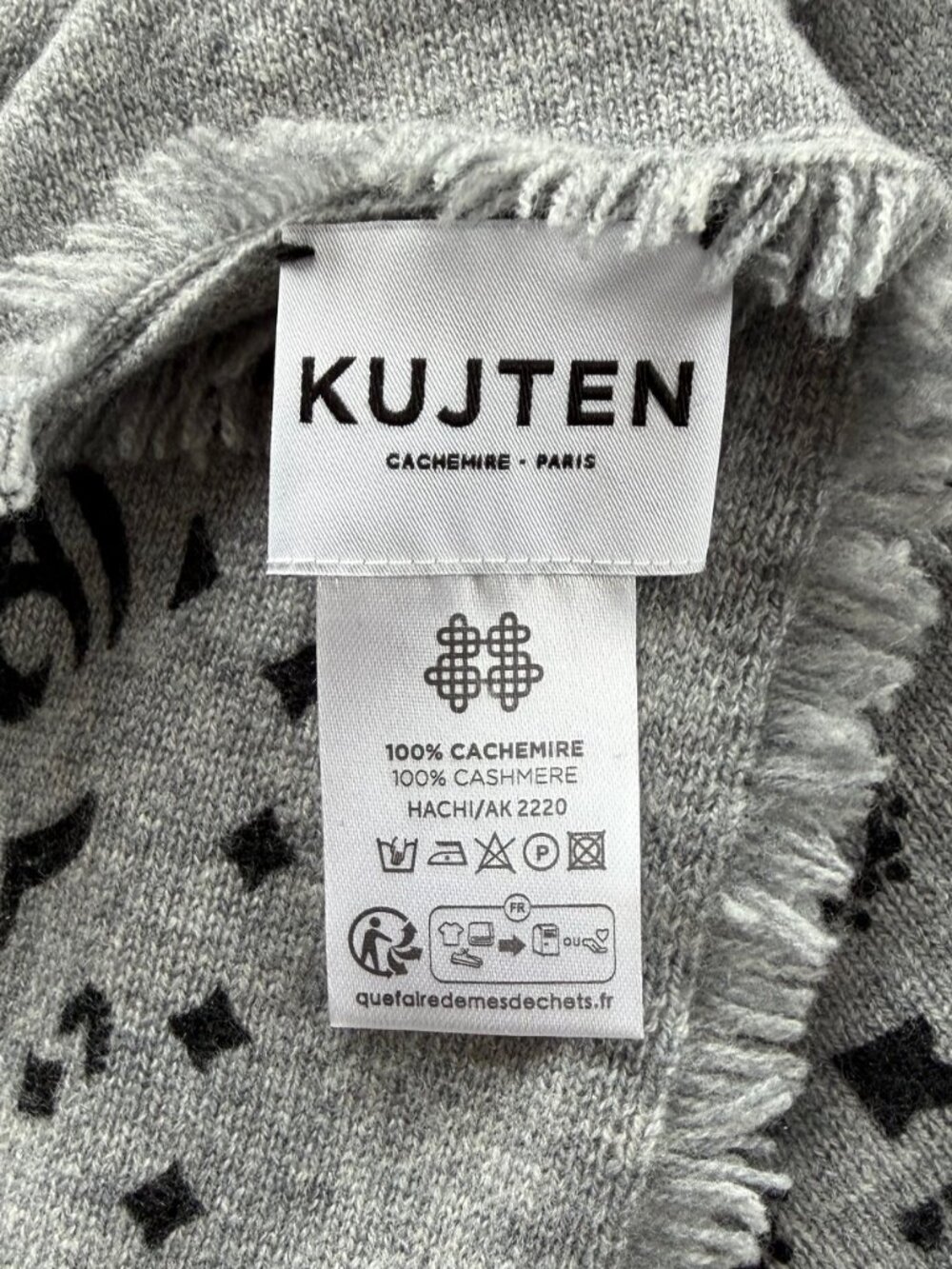 KUJTEN CASHMERE SMALL BANDANA SCARF IN MARL GRAY - Picture 6 of 7